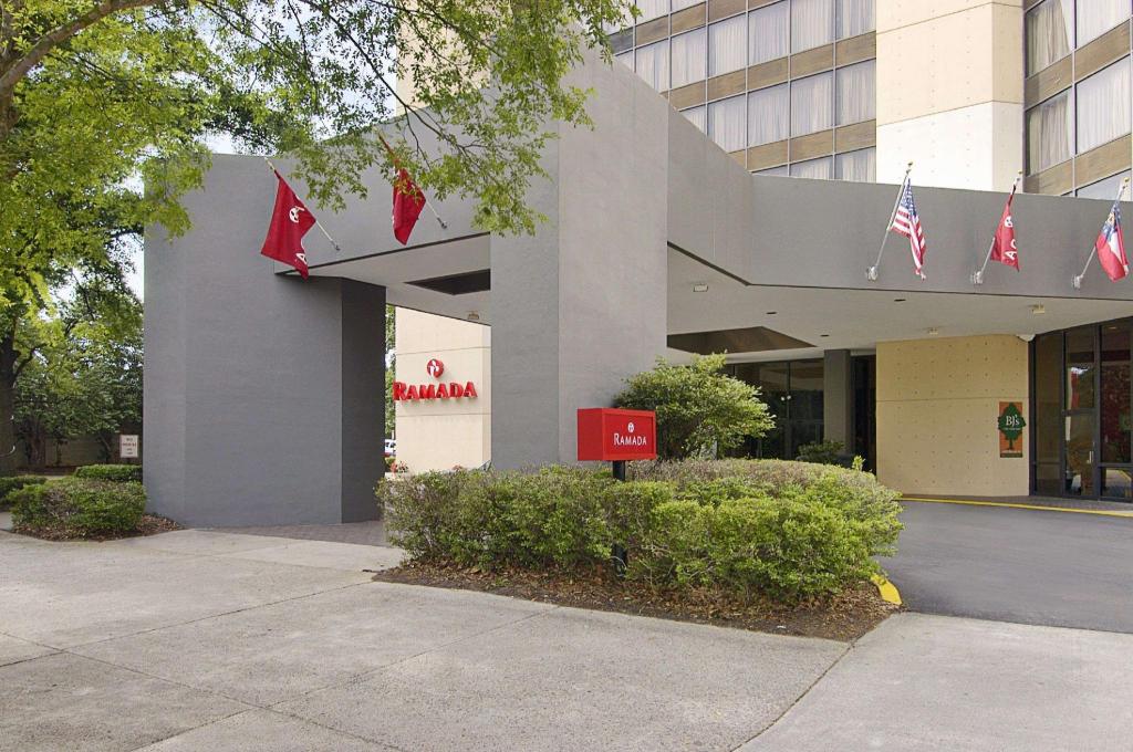 Ramada by Wyndham Augusta Downtown Hotel & Conference Center