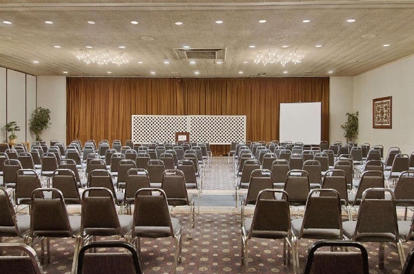 Ramada by Wyndham Augusta Downtown Hotel & Conference Center image 6