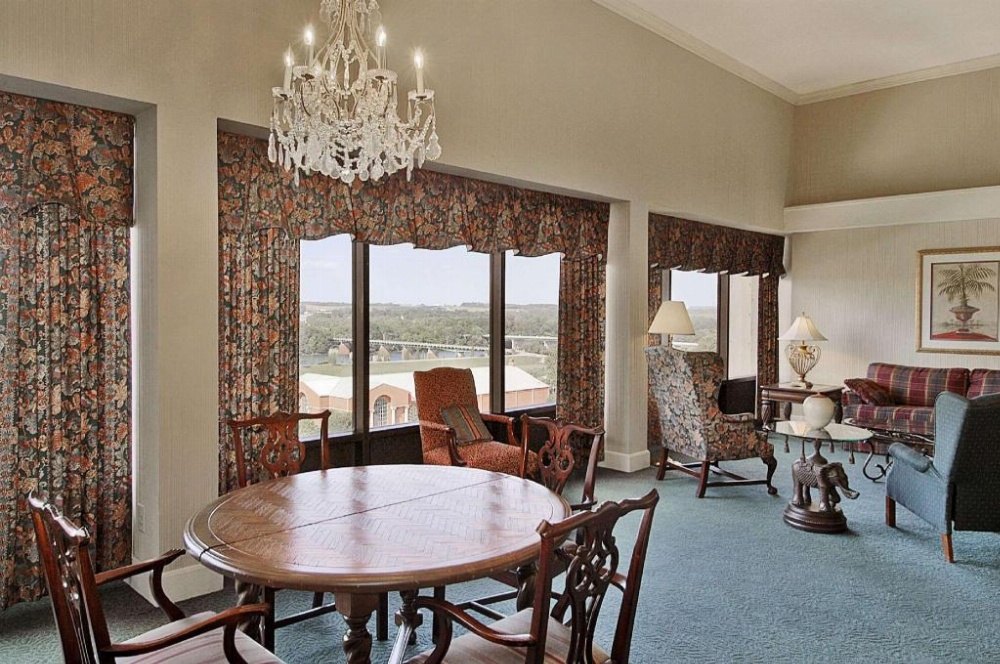 Ramada by Wyndham Augusta Downtown Hotel & Conference Center